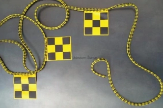 Vymedzovacie lano Ø 10 mm - so šachovnicovými PVC vlajkami každých 1,5 metra - skupiny po 30 m.